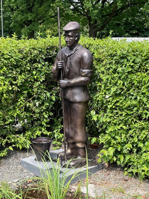 Symbolfigur „Der Schlammbeiser“